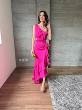 Cargar imagen en el visor de la galería, Galatea - Vestido satinado asmiétrico rosa