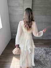 Cargar imagen en el visor de la galería, Giverny - Vestido largo beige