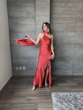 Cargar imagen en el visor de la galería, Elodie - Vestido largo satinado naranja