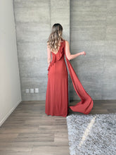 Cargar imagen en el visor de la galería, Silvana - Vestido largo color terracota