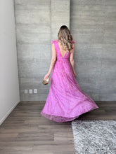 Cargar imagen en el visor de la galería, Begoña - Vestido largo de tul floral rosa