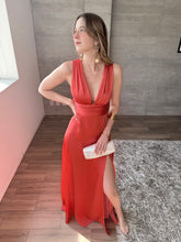Cargar imagen en el visor de la galería, Andalucía - Vestido largo de satín coral