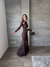 Cargar imagen en el visor de la galería, Simone - Vestido largo con manga chocolate