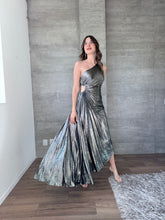 Cargar imagen en el visor de la galería, Eclipse - Vestido midi plisado negro plateado