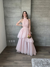Cargar imagen en el visor de la galería, Barroca - Vestido largo de tul rosa claro