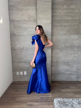 Cargar imagen en el visor de la galería, Cornelia - Vestido largo estructurado azul rey