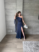Cargar imagen en el visor de la galería, Máncora - Vestido largo con abertura en pierna marino