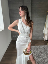 Cargar imagen en el visor de la galería, Galatea - Vestido satinado blanco