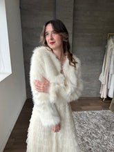 Cargar imagen en el visor de la galería, Nube - Torera de pelo crema