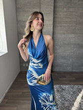 Cargar imagen en el visor de la galería, Giulietta - Vestido satinado azul