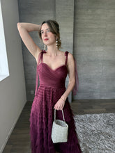 Cargar imagen en el visor de la galería, Lena - Vestido de tul midi color vino