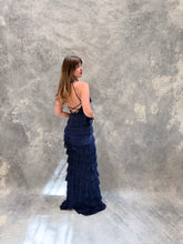 Cargar imagen en el visor de la galería, Eleonora - Vestido largo halter azul marino
