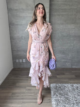 Cargar imagen en el visor de la galería, Cassis - Vestido midi floral rosa