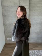 Cargar imagen en el visor de la galería, Nube - Torera de pelo negro