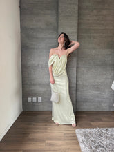 Cargar imagen en el visor de la galería, Galilea - Vestido largo strapless champagne