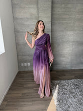 Cargar imagen en el visor de la galería, Donatella - Vestido largo con una manga morado