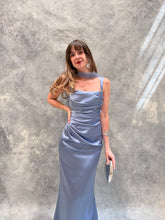 Cargar imagen en el visor de la galería, Ariella - Vestido largo de satín azul polvo