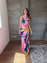 Cargar imagen en el visor de la galería, Amarena - Vestido largo satinado floral