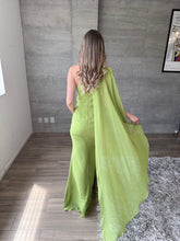 Cargar imagen en el visor de la galería, Máncora - Vestido largo con abertura en pierna verde