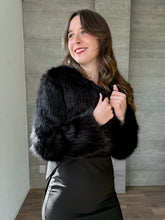 Cargar imagen en el visor de la galería, Nube - Torera de pelo negro