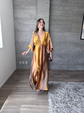 Cargar imagen en el visor de la galería, Jericó - Kaftan satinado dorado