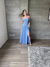 Cargar imagen en el visor de la galería, Morello - Vestido largo azul