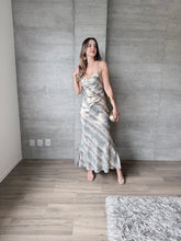 Cargar imagen en el visor de la galería, Marble - Vestido largo print marmól esmeralda