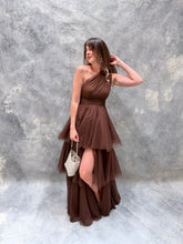 Cargar imagen en el visor de la galería, Sapphira - Vestido largo de tul color chocolate