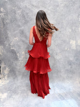 Cargar imagen en el visor de la galería, Juliette - Vestido largo plisado color terracota