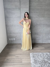 Cargar imagen en el visor de la galería, Carol - Vestido largo amarillo