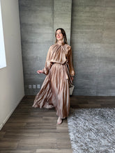 Cargar imagen en el visor de la galería, Noisette - Vestido largo con mangas mocha