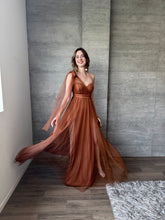 Cargar imagen en el visor de la galería, Jimena - Vestido largo de tul color terracota