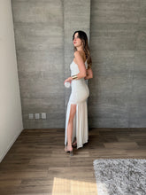 Cargar imagen en el visor de la galería, Kaela - Vestido largo blanco