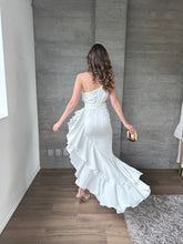 Cargar imagen en el visor de la galería, Galatea - Vestido satinado blanco