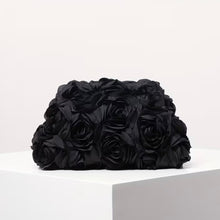 Cargar imagen en el visor de la galería, Clutch floral sin asa