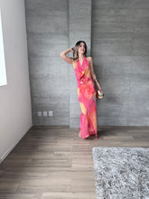 Cargar imagen en el visor de la galería, Candice - Vestido largo rosa multicolor