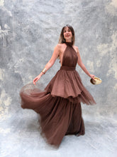 Cargar imagen en el visor de la galería, Barroca - Vestido largo de tul color chocolate
