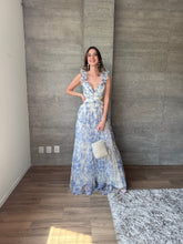 Cargar imagen en el visor de la galería, Ariana - Vestido tul azul estampado floral