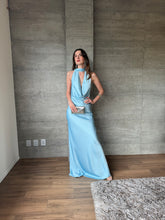 Cargar imagen en el visor de la galería, Piera - Vestido satinado azul celeste