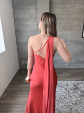 Cargar imagen en el visor de la galería, Elodie - Vestido largo satinado naranja