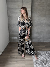 Cargar imagen en el visor de la galería, Blume - Set dos piezas estampado floral negro blanco