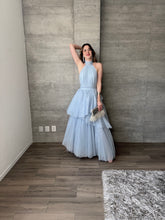 Cargar imagen en el visor de la galería, Barroca - Vestido largo de tul azul cielo