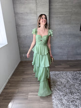 Cargar imagen en el visor de la galería, Viña - Vestido largo con olanes olivo