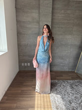 Cargar imagen en el visor de la galería, Gemma - Vestido largo con escote profundo