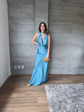 Cargar imagen en el visor de la galería, Piera - Vestido largo satinado azul pizarra