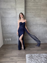 Cargar imagen en el visor de la galería, Barbadillo - Vestido largo mesh marino