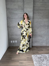 Cargar imagen en el visor de la galería, Saskia - Vestido largo con mangas negro multicolor