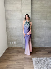 Cargar imagen en el visor de la galería, Farah - Vestido largo halter satinado morado