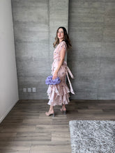 Cargar imagen en el visor de la galería, Cassis - Vestido midi floral rosa
