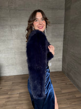 Cargar imagen en el visor de la galería, Nube - Torera de pelo azul marino